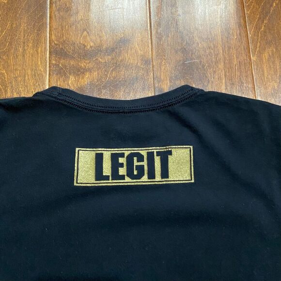 WWE Wrestling Sasha Banks Bosses Make Bank Black Gold Tee Women's Size XL - Picture 5 of 8